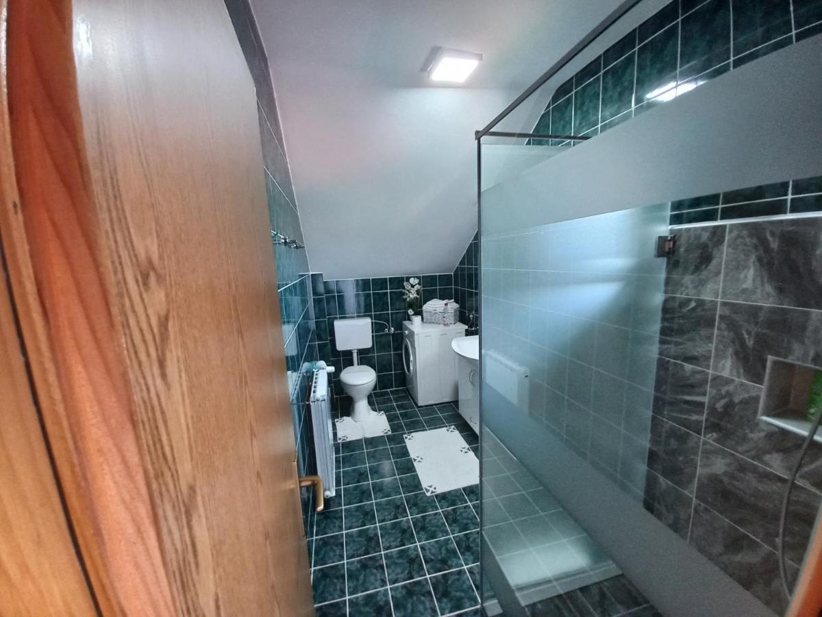 Apartmani Denis Dubrave Gornje Exteriör bild