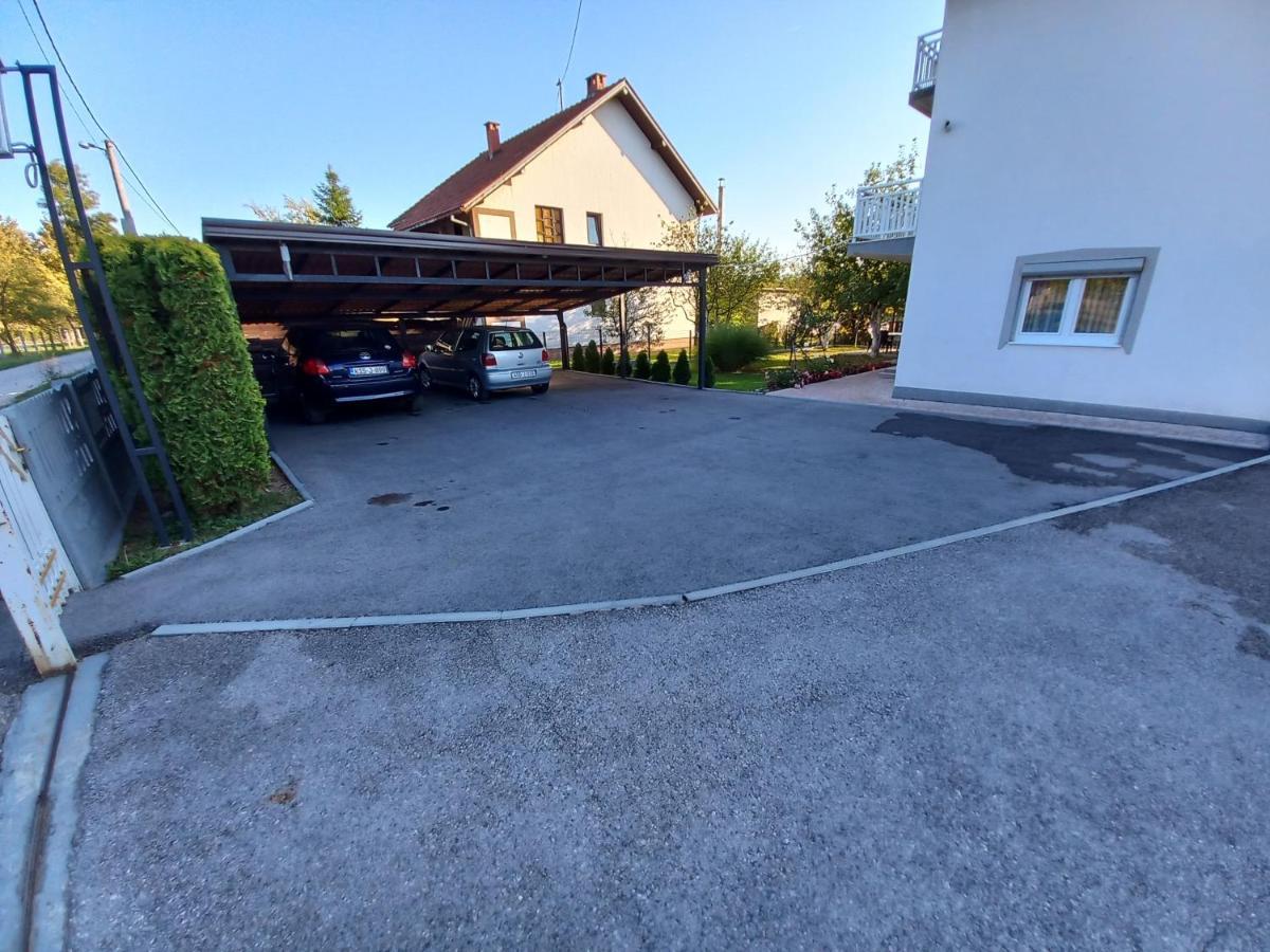 Apartmani Denis Dubrave Gornje Exteriör bild
